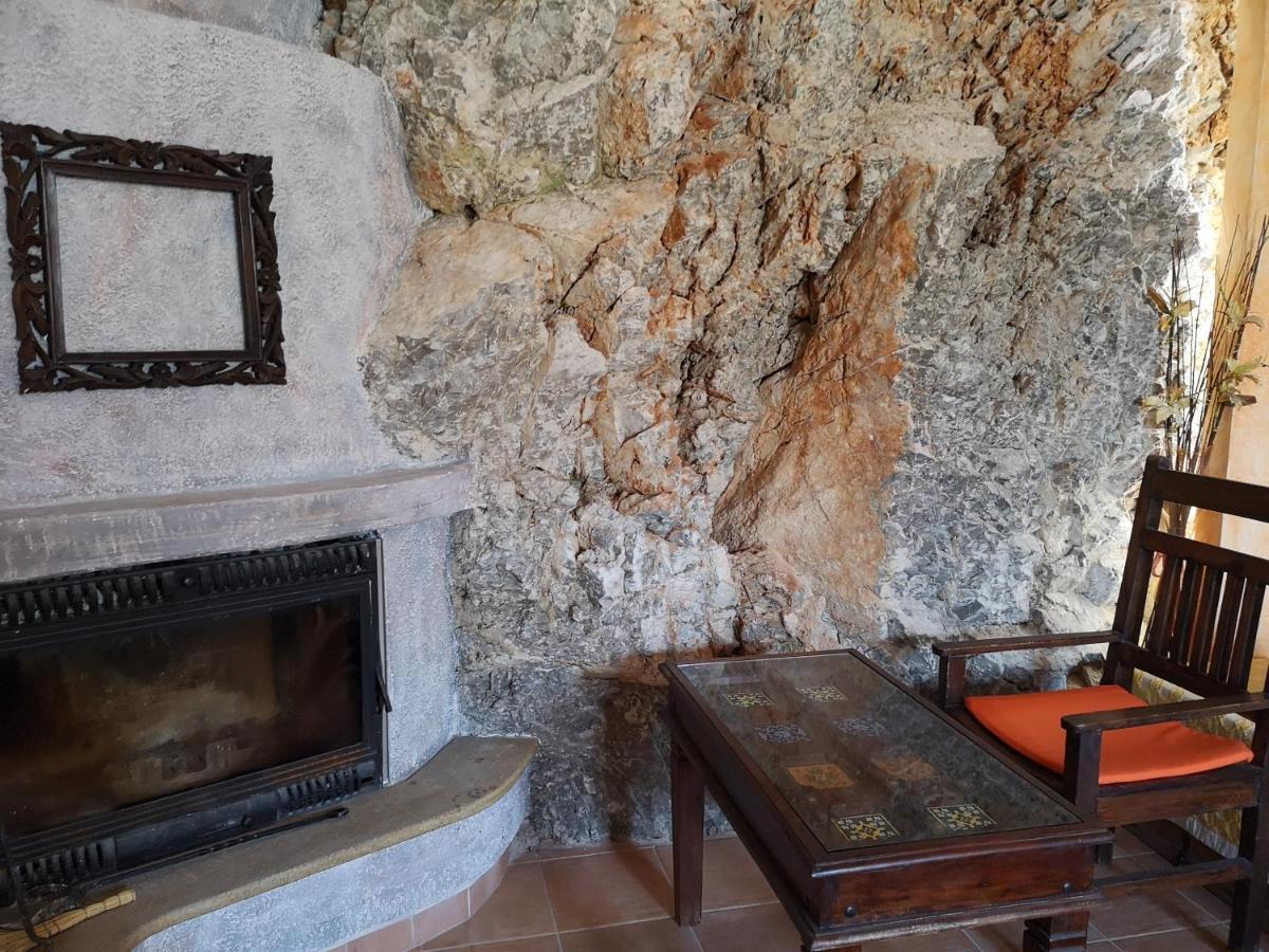 Flygonion Guesthouse Kyriaki Luaran gambar